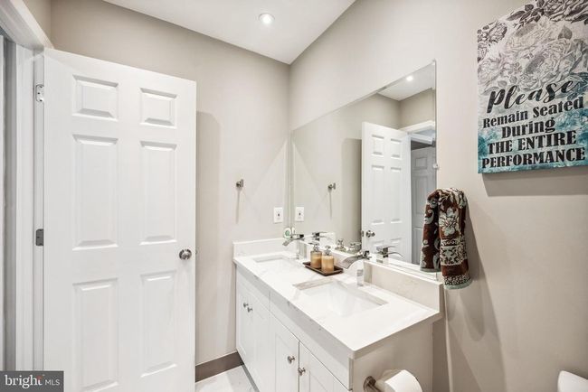 6004 Forrest Hollow Ln, Townhouse with 3 bedrooms, 4 bathrooms and null parking in SPRINGFIELD VA | Image 28