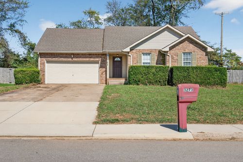 3273 N Senseney Cir, Clarksville, TN, 37042-4697 | Card Image