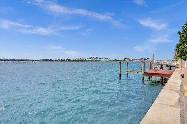 12455 Keystone Island Dr, House other with 7 bedrooms, 7 bathrooms and null parking in North Miami FL | Image 12