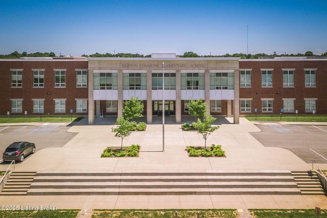 10600 Norton Commons Walk, Condo with 2 bedrooms, 2 bathrooms and null parking in Prospect KY | Image 42