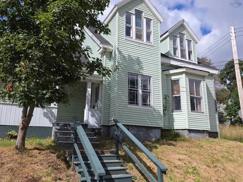 96 St Andrews Street, Pictou, NS, B0K1H0 | Card Image