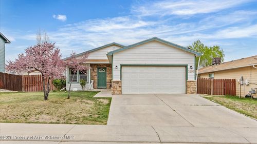 2606 Shawnee Ct, Rifle, CO, 81650-3836 | Card Image
