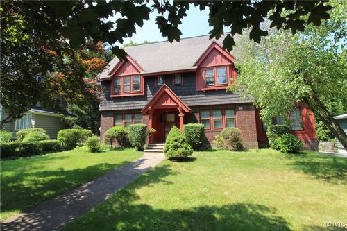 307 Farmer St, Syracuse, NY, 13203-1305 | Card Image