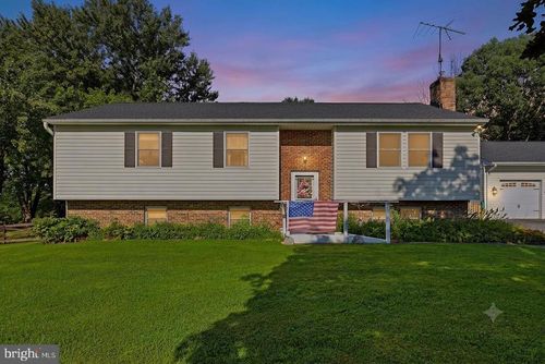 9092 Fox Ridge Dr, Union Bridge, MD, 21791-7510 | Card Image