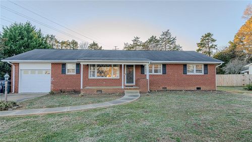 212 Wilkins Road, Haw River, NC, 27258 | Card Image