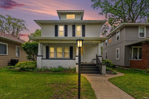 328 Parkovash Ave, South Bend, IN, 46617-1028 | Card Image