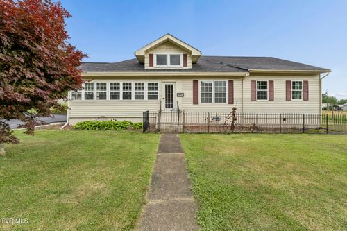 1016 Rock Creek Rd, Erwin, TN, 37650-8824 | Card Image