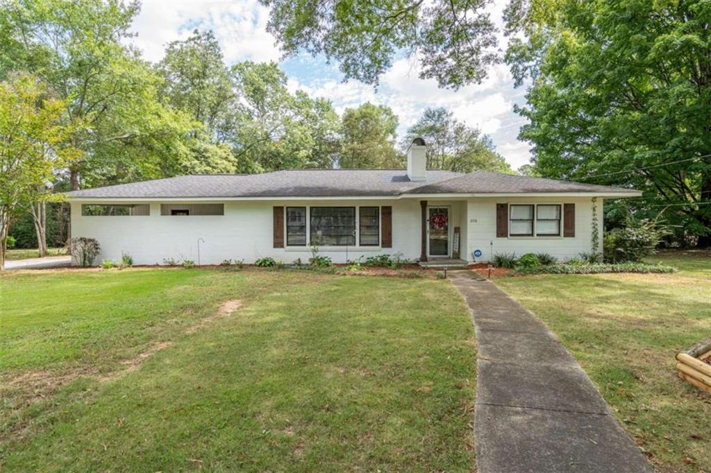 Walnut St, Cedartown, GA 30125