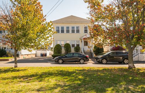 29 Oxford Park, Revere, MA, 02151 | Card Image