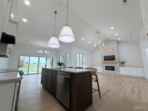 24533 Meadows Trail, Perry, MO, 63462 | Card Image