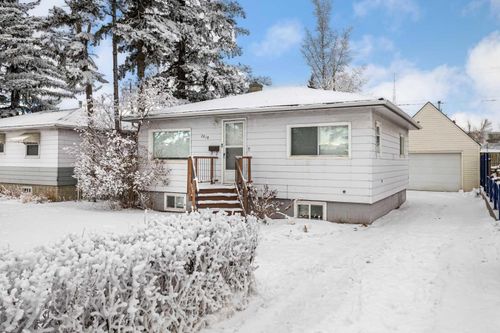 2810 9 Ave Se, Calgary, AB, T2A0B9 | Card Image