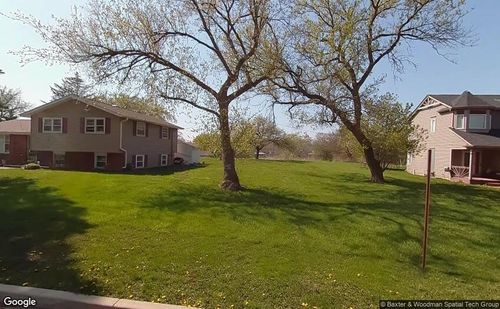 514 N Lakewood Ter, Round Lake, IL, 60073-3325 | Card Image