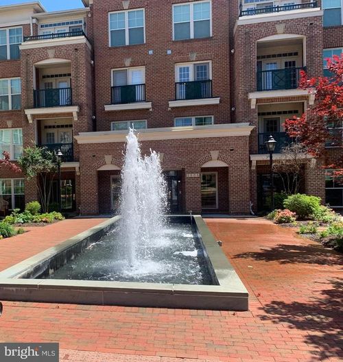 310-2903 Saintsbury Plz, FAIRFAX, VA, 22031-1167 | Card Image