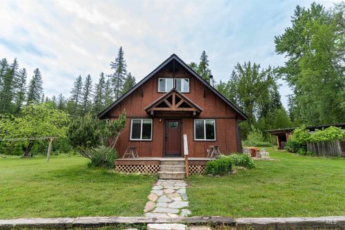 5692 Meadow Creek Rd, Bonners Ferry, ID, 83805-5601 | Card Image