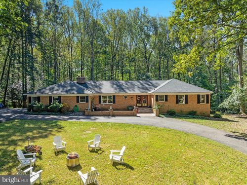 11119 Corobon Ln, GREAT FALLS, VA, 22066-1403 | Card Image