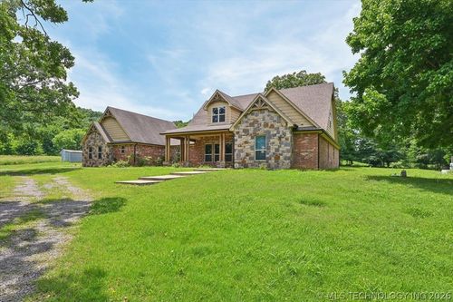121 Quanah Rd, Fort Gibson, OK, 74434-7610 | Card Image
