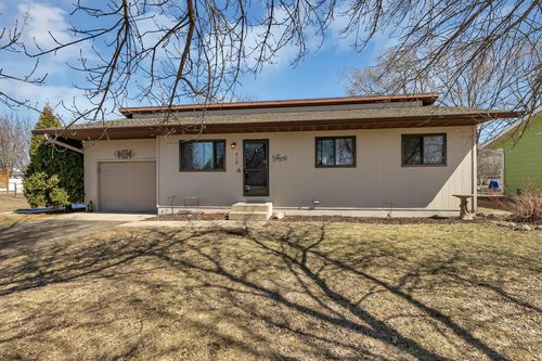 312 11th Ave Se, Saint Joseph, MN, 56374-9574 | Card Image