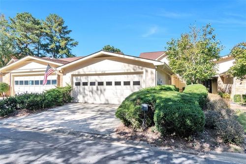 4324 Village Oaks Ln, Dunwoody, GA, 30338-5730 | Card Image