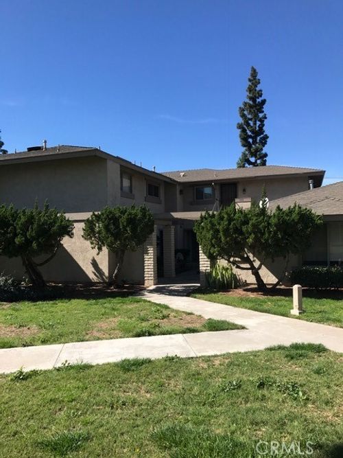 ci19-124 Stratford Cir, Placentia, CA, 92870-3324 | Card Image