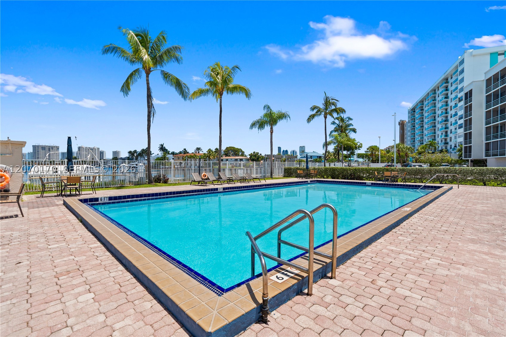 Residential in North Miami Beach 4