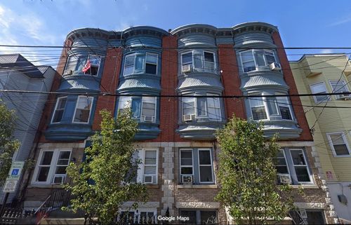 3l-711 10th St, Union City, NJ, 07087 | Card Image