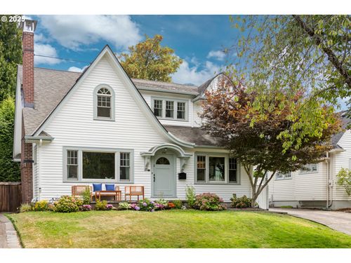 2726 Ne 12th Ave, Portland, OR, 97212-3216 | Card Image