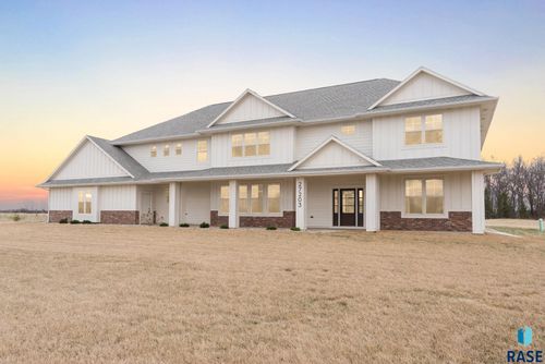 27203 Cedar Ridge Ct, Harrisburg, SD, 57032-8265 | Card Image