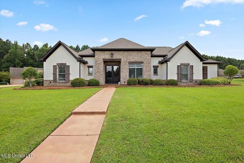 462 Edgewood Xing, Brandon, MS, 39042-2957 | Card Image
