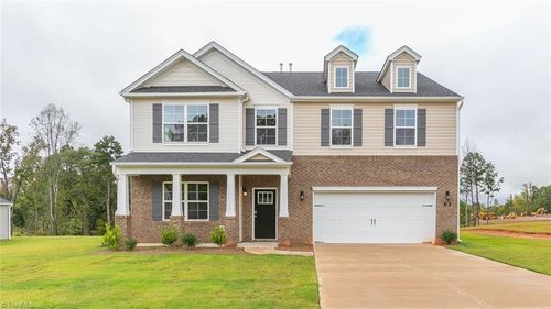 553 Forest Creek Drive, Winston-Salem, NC, 27107 | Card Image