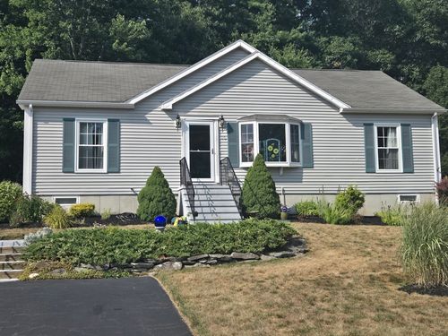 10-10 Mountain Ash Rd, East Bridgewater, MA, 02333-1585 | Card Image