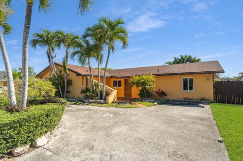 6525 Sw 107th Ave, Miami, FL, 33173-2048 | Card Image