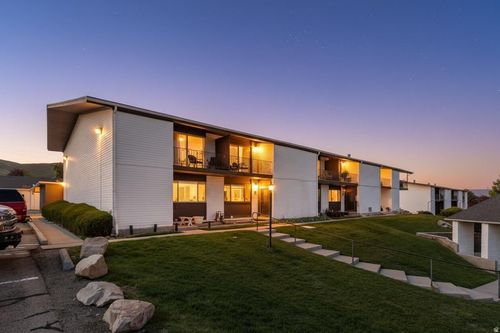 41 Benchmark Vlg, Tooele, UT, 84074-2410 | Card Image