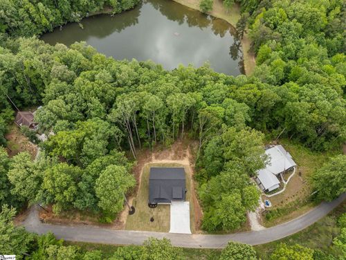 16 Forest Dr, Travelers Rest, SC, 29690-8178 | Card Image
