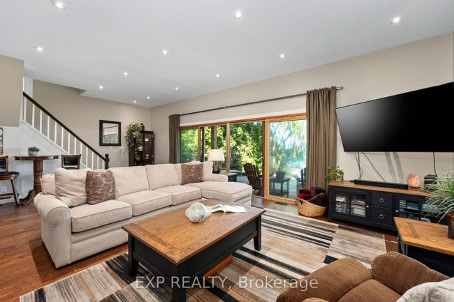 21 Pinery Lane, House other with 3 bedrooms, 2 bathrooms and 12 parking in Jacksons Point ON | Image 12
