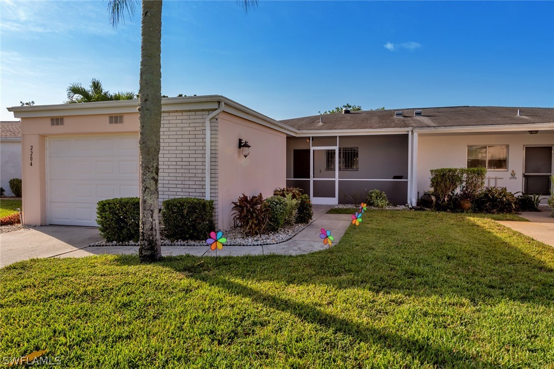 2204 Caracas Ct Sold in FORT MYERS - Q