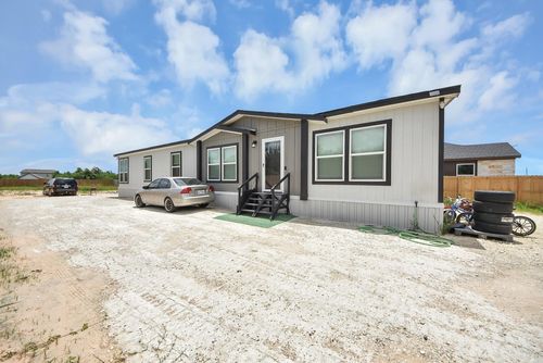 828 Road 5607, Cleveland, TX, 77327-5398 | Card Image