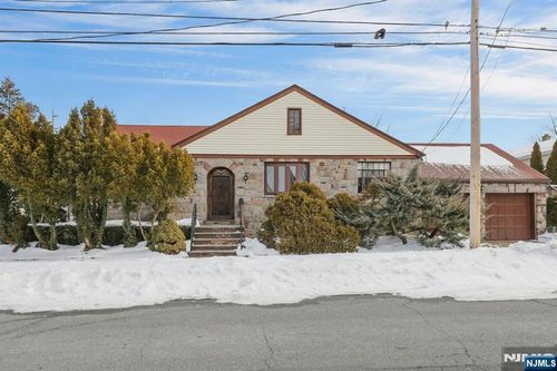 5-40 4th St, Fair Lawn, NJ, 07410-1403 | Card Image