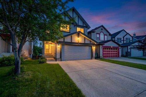 19 Copperfield Cres Se, Calgary, AB, T2Z4L5 | Card Image