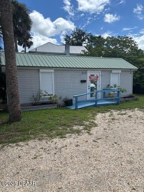 323 N Dixie Fwy, New Smyrna Beach, FL, 32168-6703 | Card Image