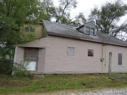 1444 N Main St, Dupo, IL, 62239-1075 | Card Image