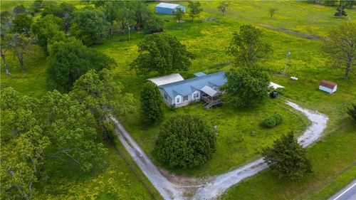 24374 W Highway 102, Maysville, AR, 72747-8836 | Card Image