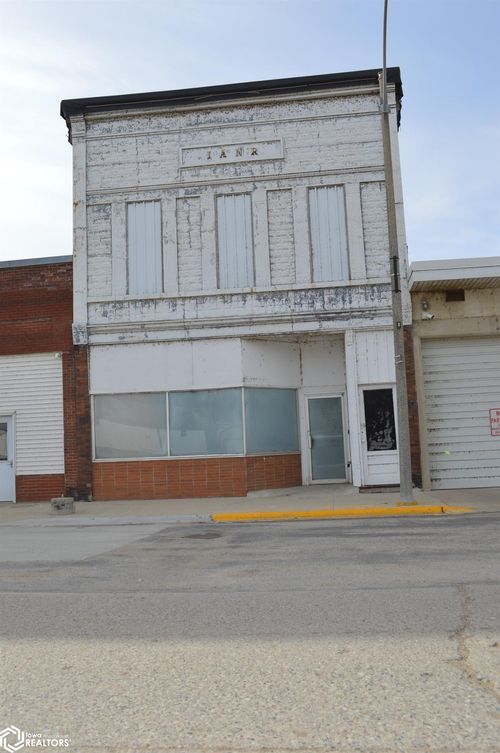 113 N 2nd St, Greene, IA, 50636-7716 | Card Image