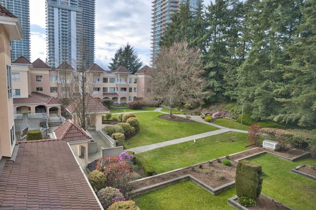 303 - 515 Whiting Way, Condo with 2 bedrooms, 2 bathrooms and 2 parking in Coquitlam BC | Image 21
