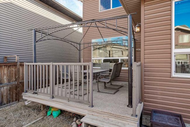 168 Cougar Ridge Manor Sw, Home with 4 bedrooms, 3 bathrooms and 4 parking in Calgary AB | Image 41
