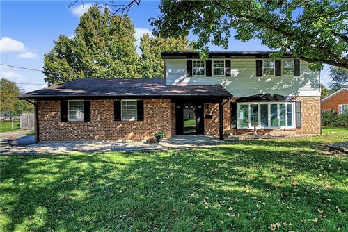 156 Matthews Ave, Enon, OH, 45323-1822 | Card Image