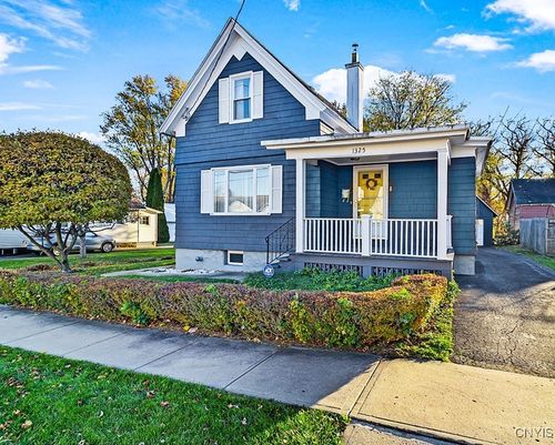 1325 Ash St, Utica, NY, 13502-4942 | Card Image