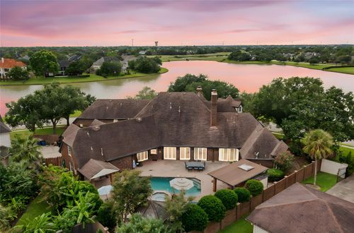2619 Lakecrest Dr, Pearland, TX, 77584-4832 | Card Image