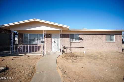 4131 Titanic Ave, El Paso, TX, 79904-2722 | Card Image