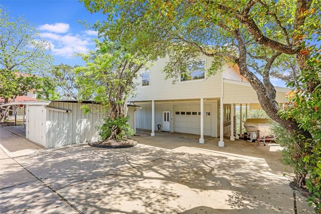 This second structure was built in 2010, along with a bonus living accommodation.... we will look at shortly....let's go upstairs.... | Image 23