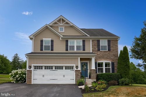 1229 Copper Beech Dr, York, PA, 17403-9101 | Card Image
